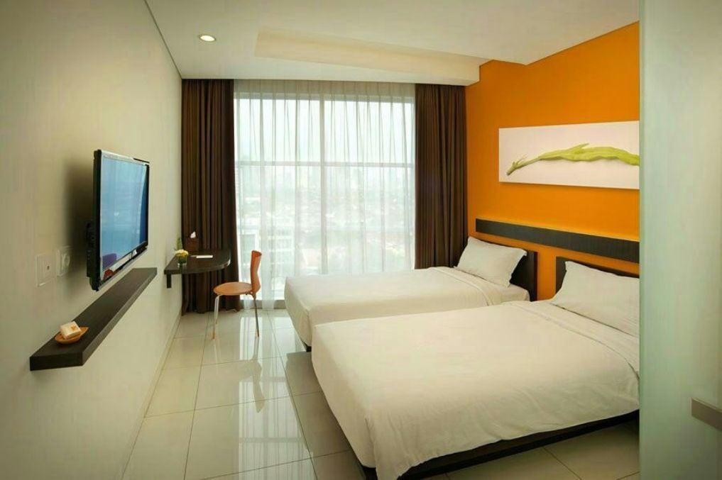 V Hotel Tebet Джакарта Екстер'єр фото