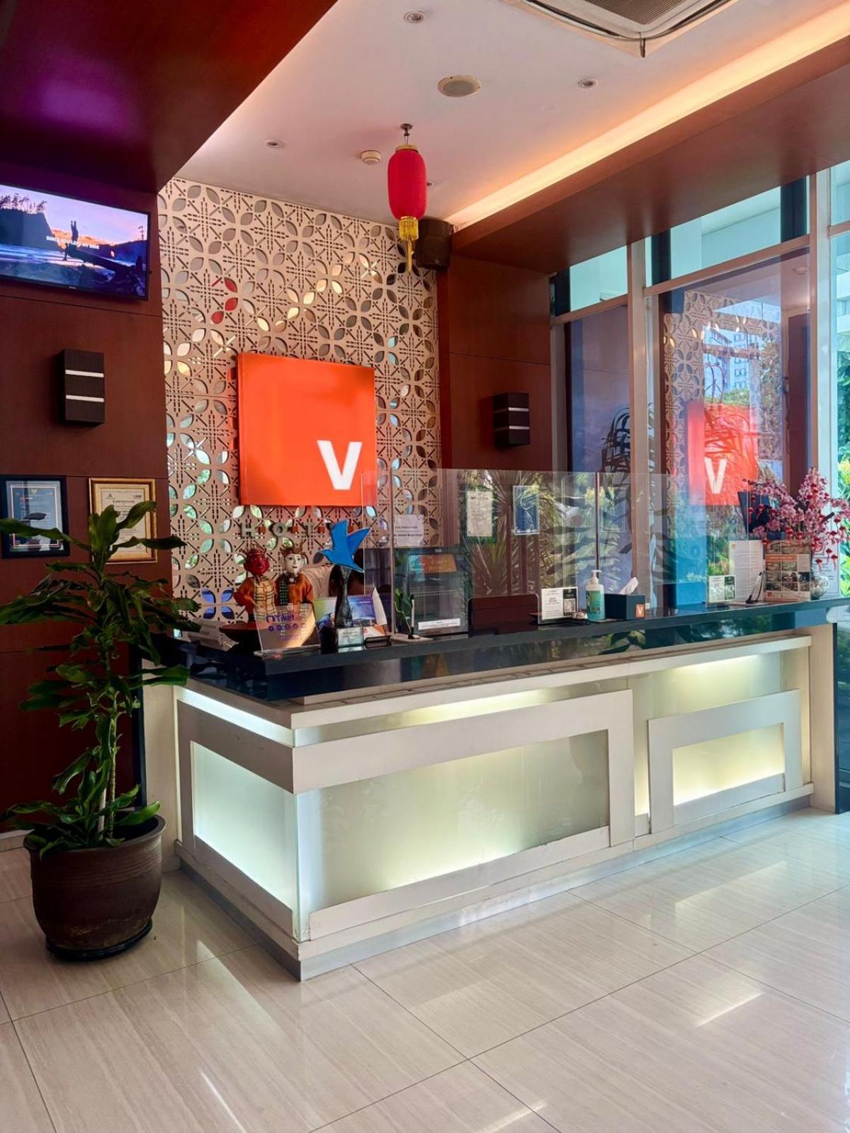 V Hotel Tebet Джакарта Екстер'єр фото
